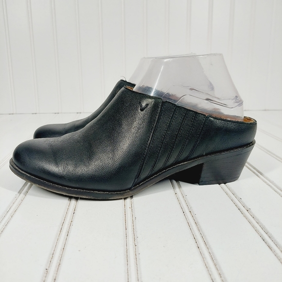 Vionic | Shoes | Vionic Nellie Mule Black Leather Closed Toe Slip On Mule H65 | Poshmark
